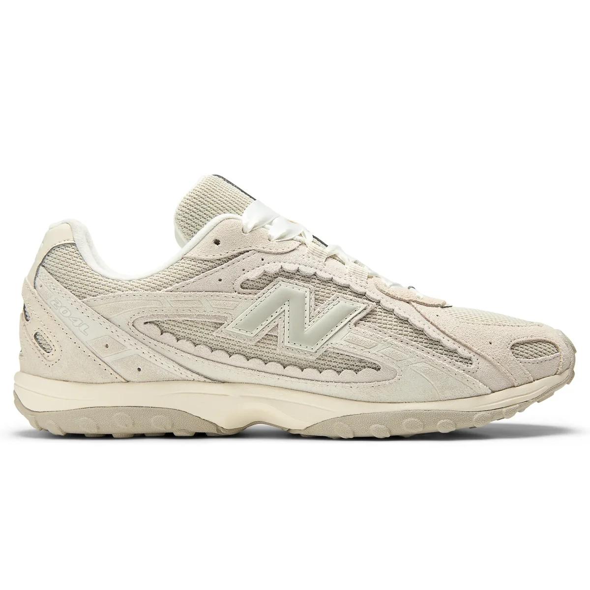 New Balance 204L Sea Salt / Linen