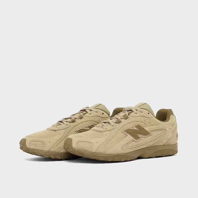 New Balance 204L „Quicksand” – damskie sneakersy ze sznurowaniem
